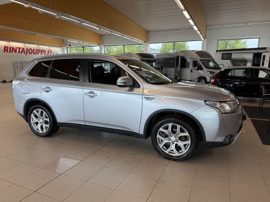 Mitsubishi Outlander PHEV 2015 Hopea
