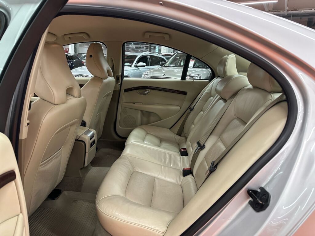 Volvo S80 2006 Harmaa