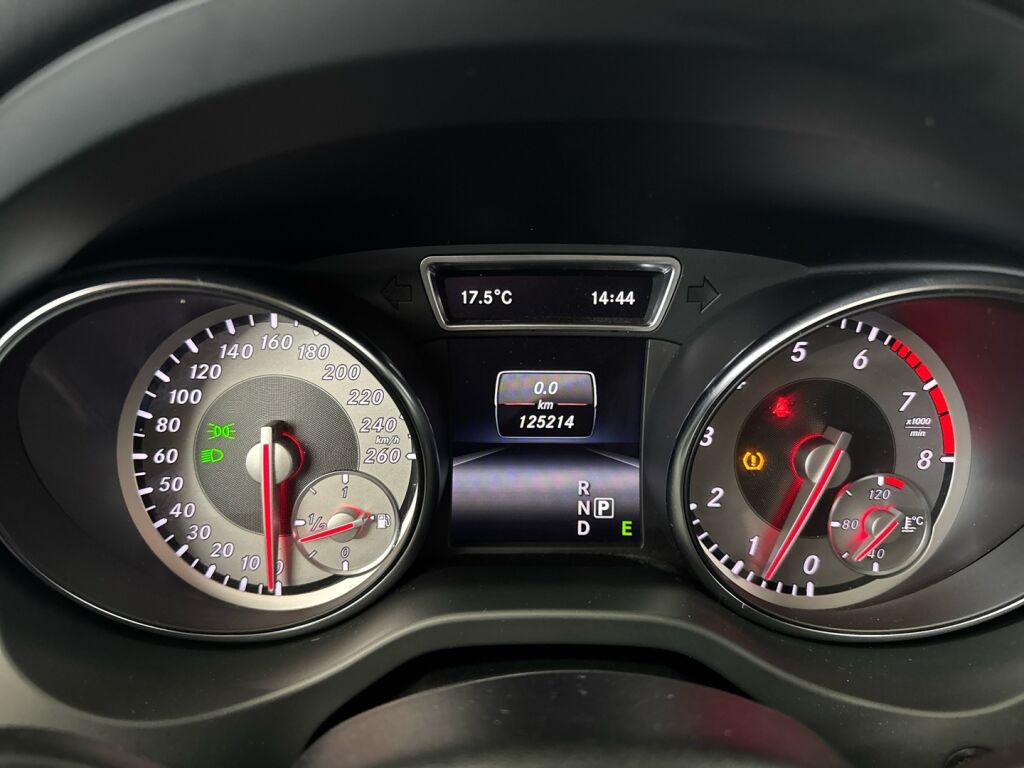 Mercedes-Benz GLA 2015 Hopea