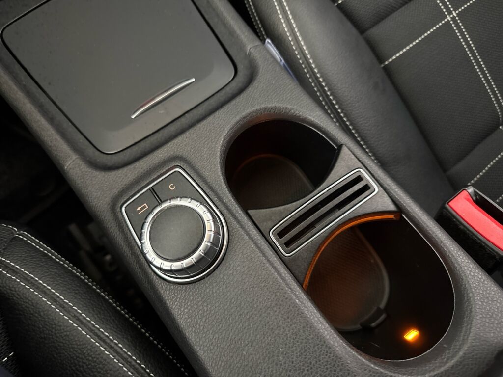 Mercedes-Benz GLA 2015 Hopea