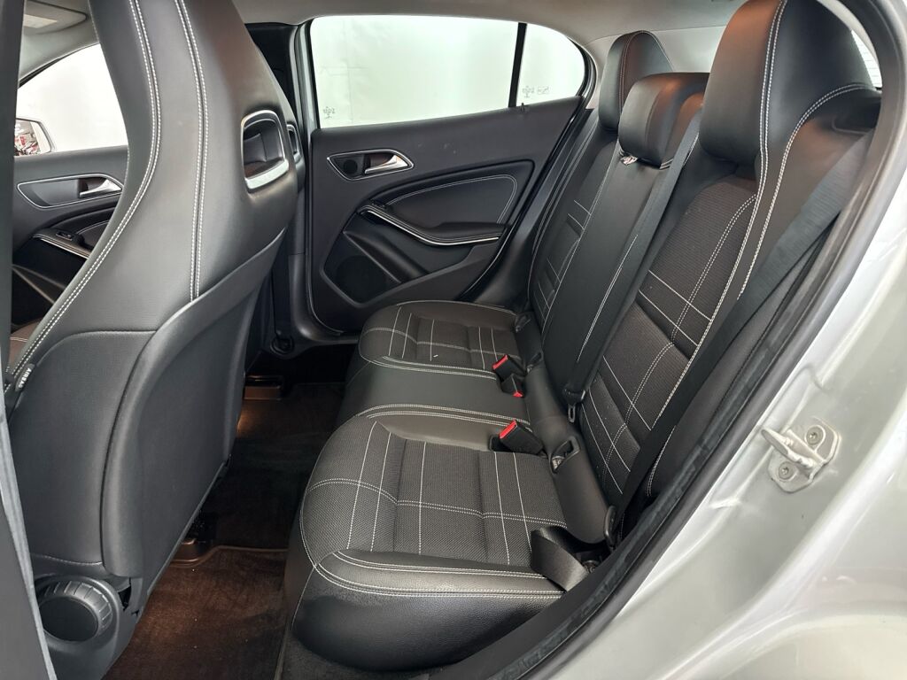 Mercedes-Benz GLA 2015 Hopea