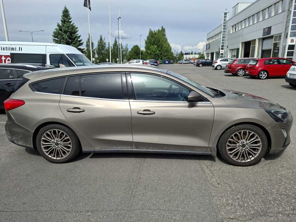 Ford Focus 2019 Harmaa