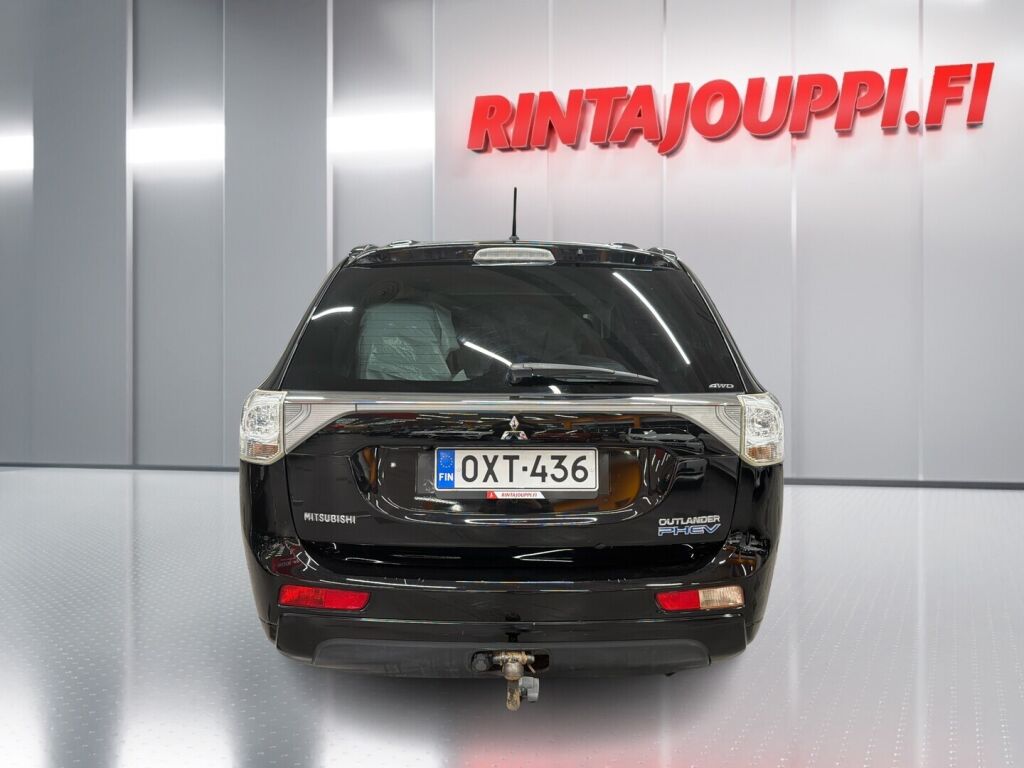 Mitsubishi Outlander PHEV 2013 Musta