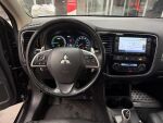 Mitsubishi Outlander PHEV 2013 Musta