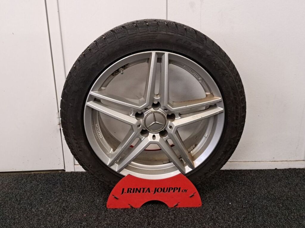 Mercedes-Benz CLA 2015 Musta
