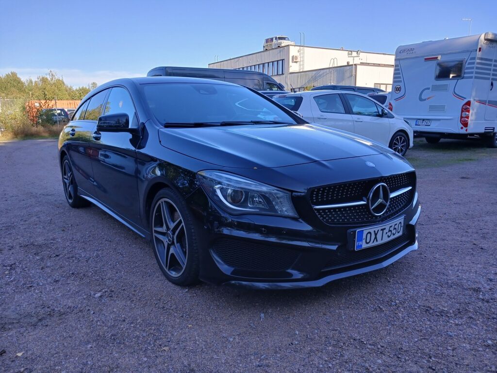 Mercedes-Benz CLA 2015 Musta