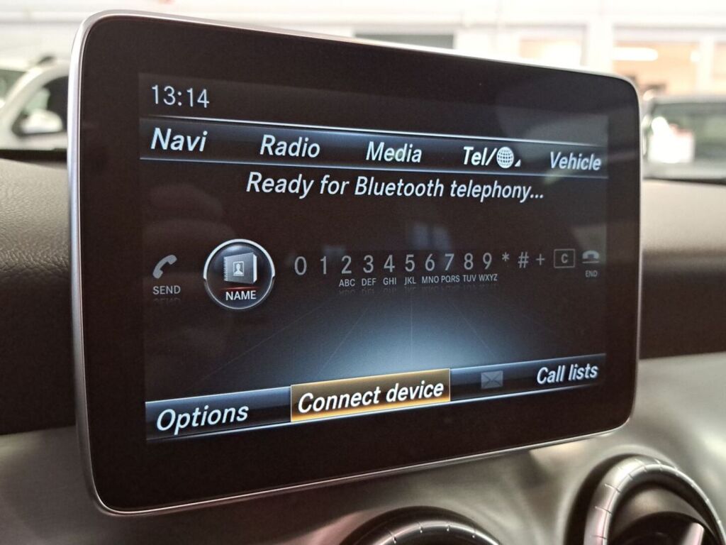 Mercedes-Benz CLA 2015 Musta