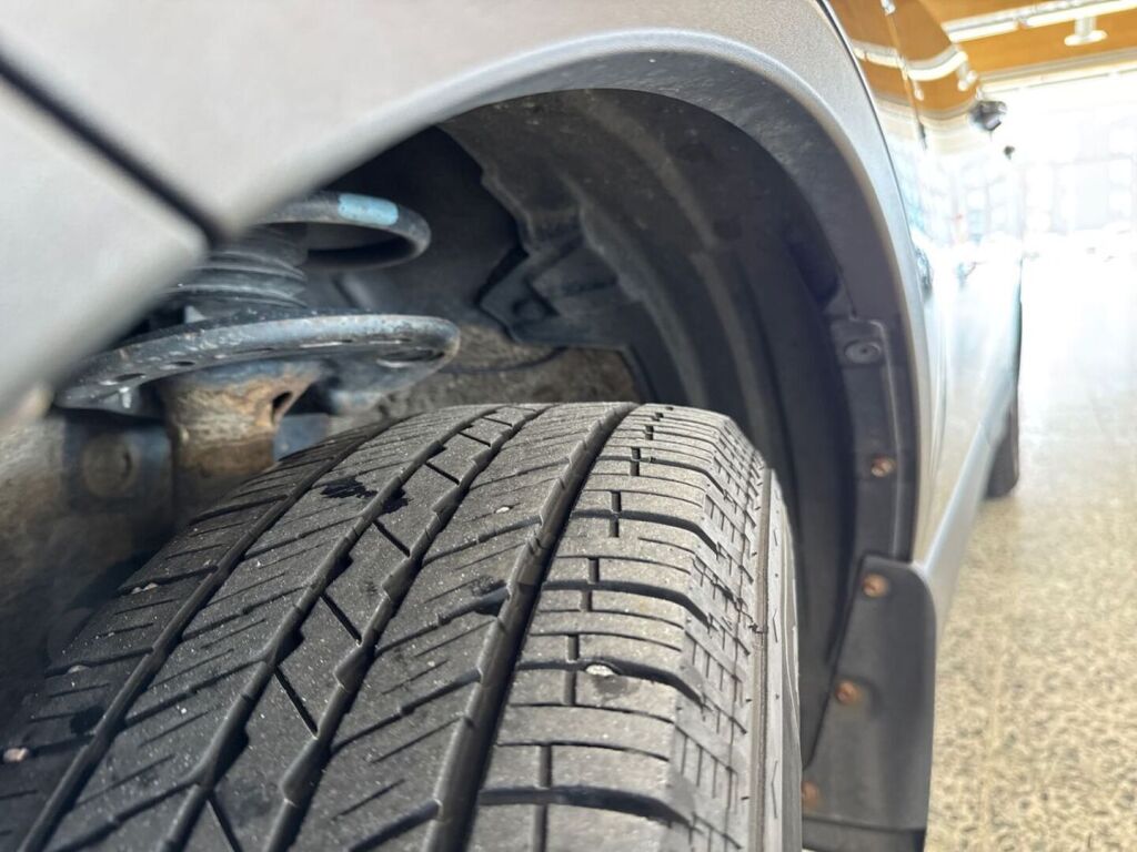 Toyota RAV4 2019 Ruskea (beige)