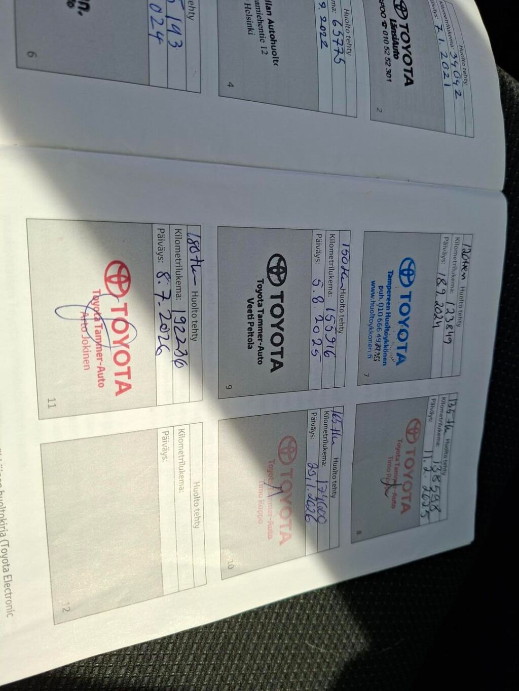 Toyota RAV4 2019 Ruskea (beige)