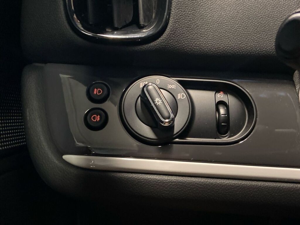Mini Countryman 2019 Sininen