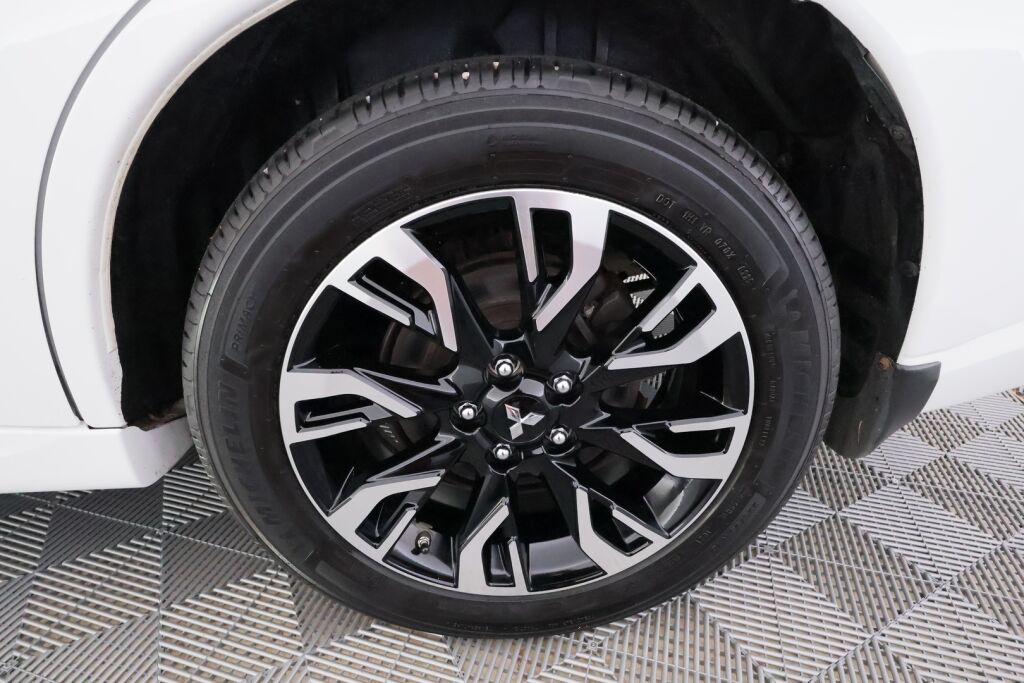 Mitsubishi Outlander PHEV 2016 Valkoinen