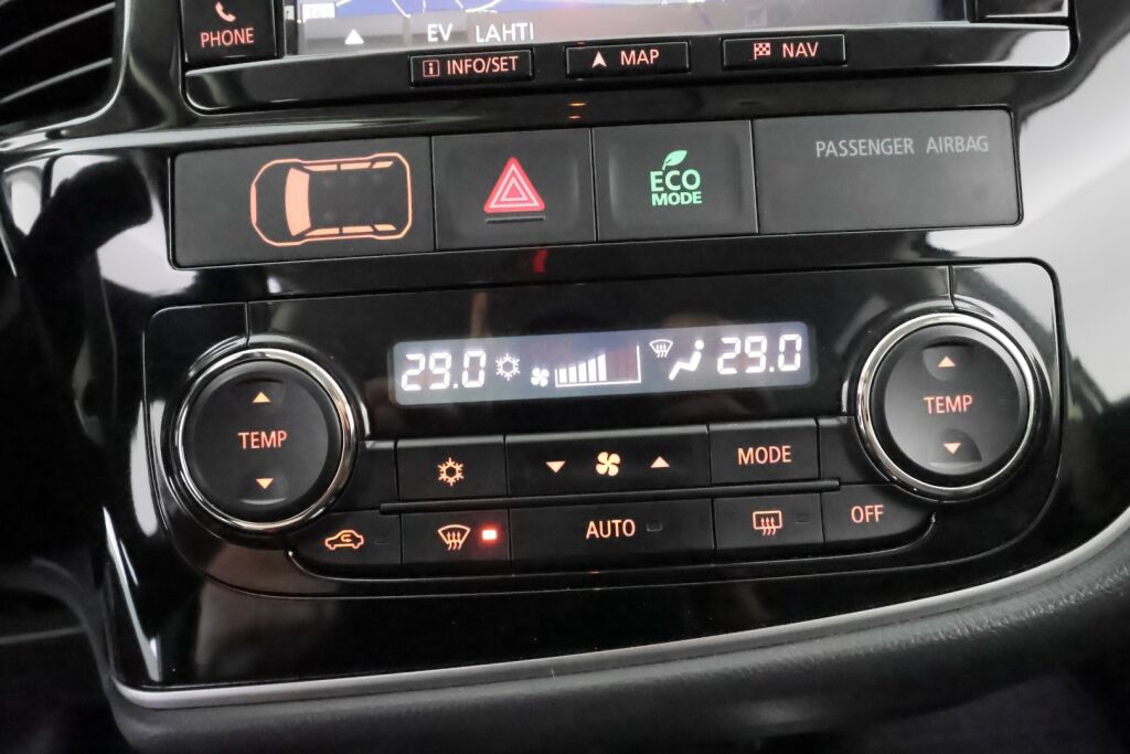 Mitsubishi Outlander PHEV 2016 Valkoinen