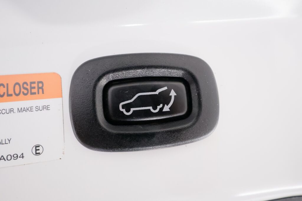 Mitsubishi Outlander PHEV 2016 Valkoinen