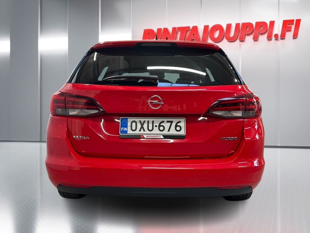 Opel Astra 2019 Punainen