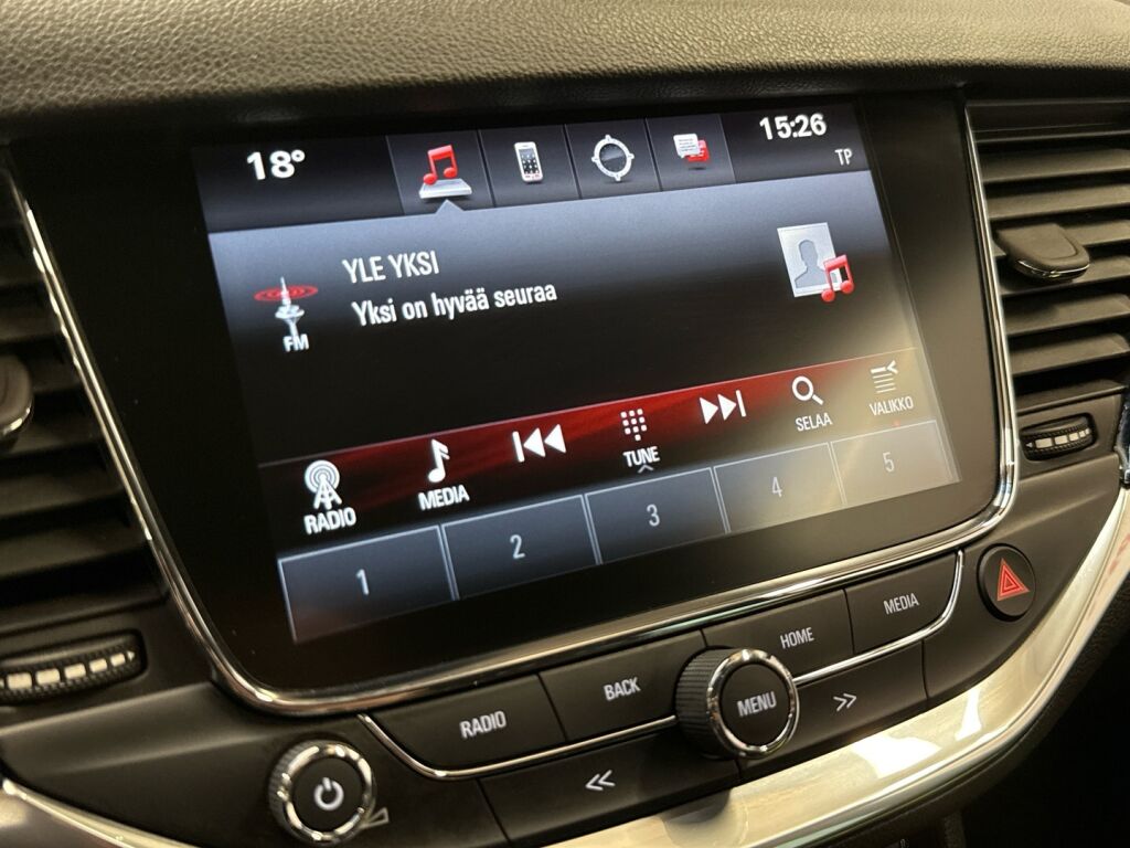 Opel Astra 2019 Punainen