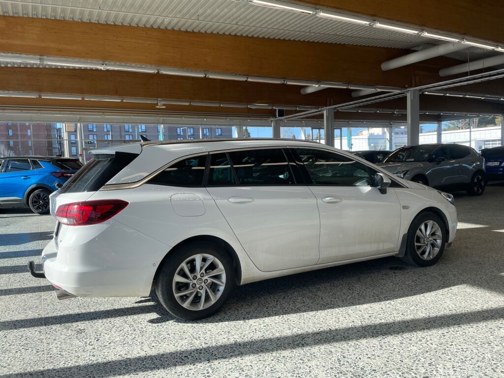 Opel Astra 2019 Valkoinen