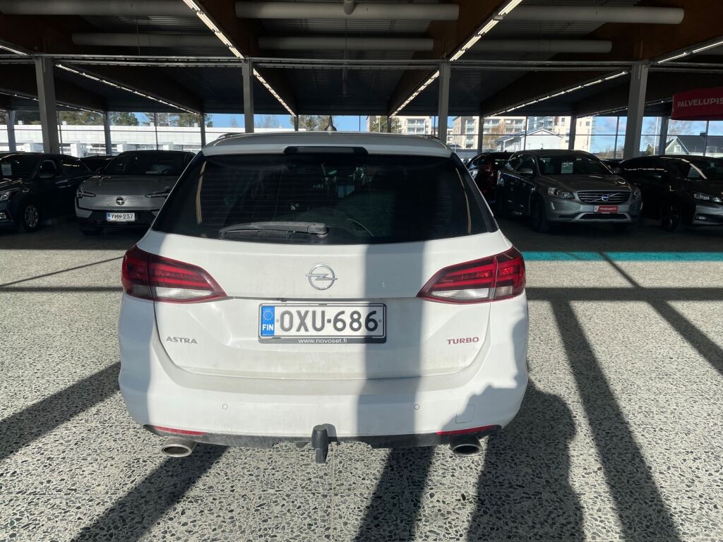 Opel Astra 2019 Valkoinen