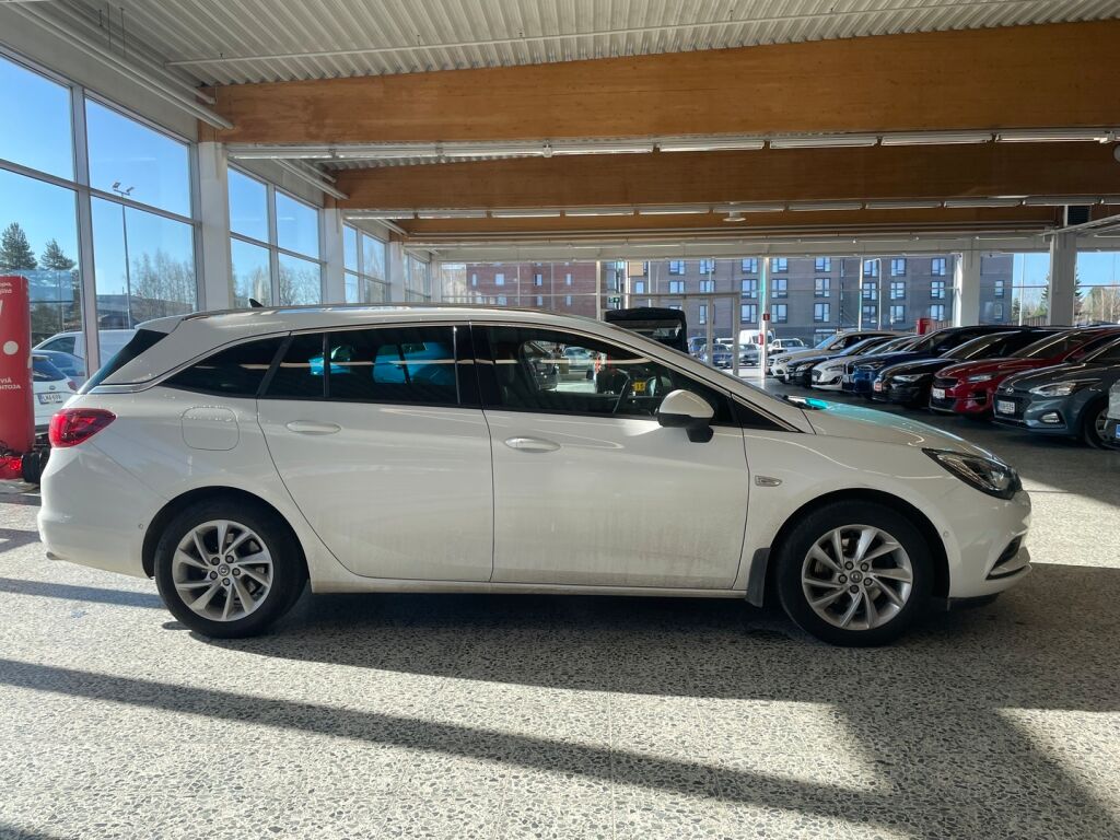 Opel Astra 2019 Valkoinen