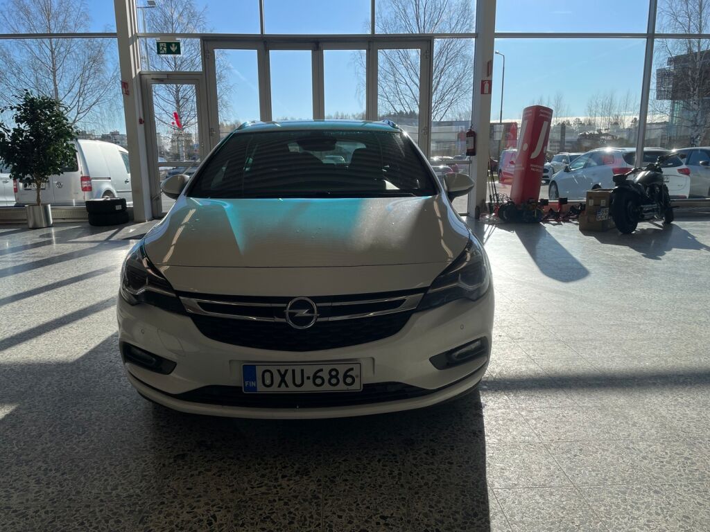 Opel Astra 2019 Valkoinen