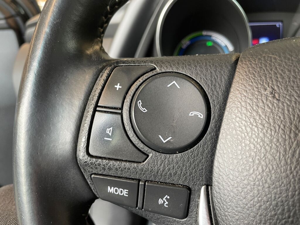 Toyota Auris 2019 Musta