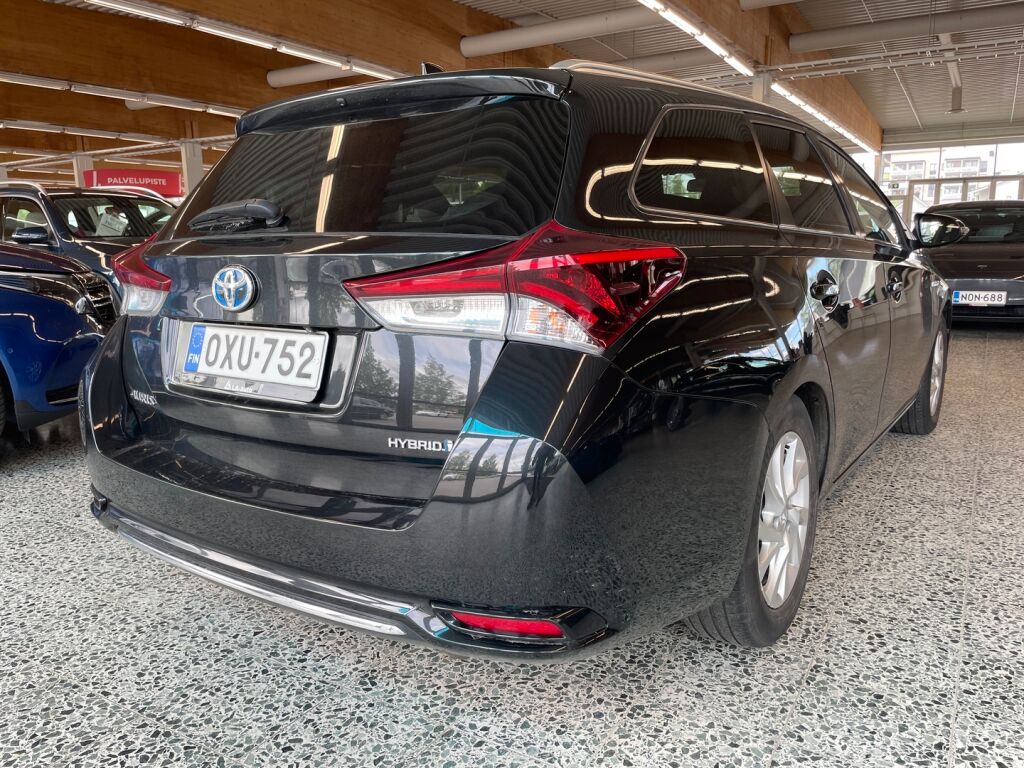 Toyota Auris 2019 Musta