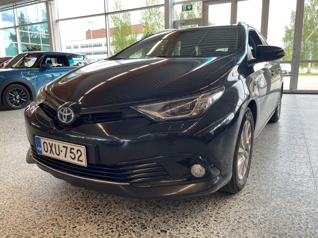 Toyota Auris 2019 Musta