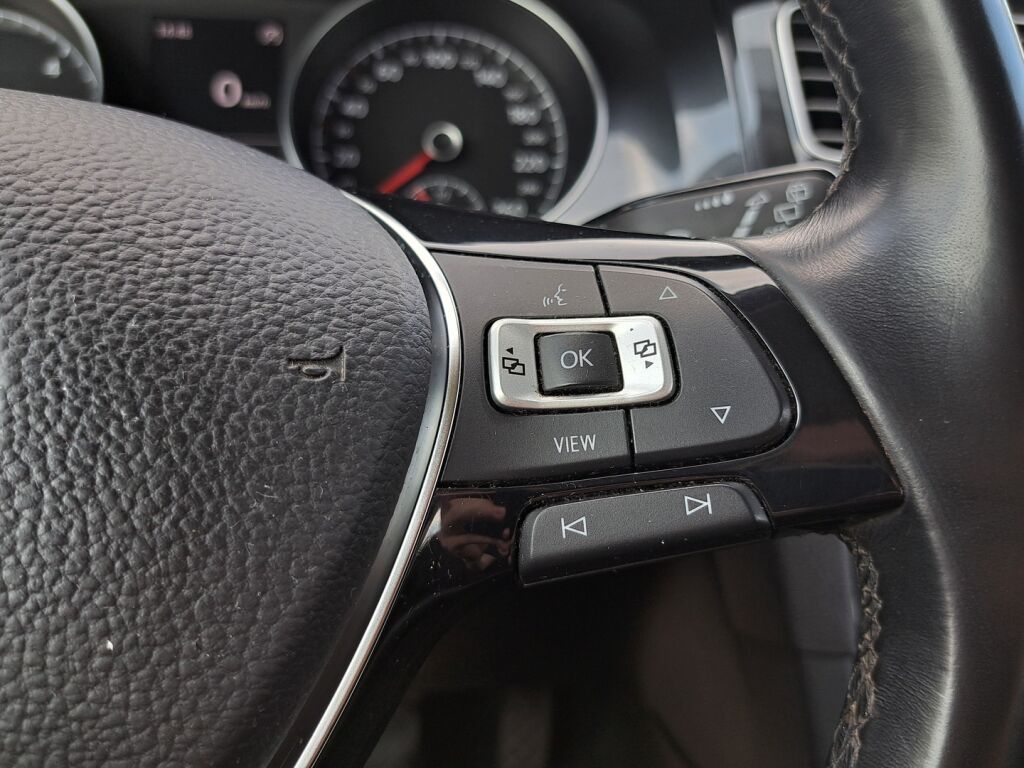 Volkswagen Golf 2018 Harmaa