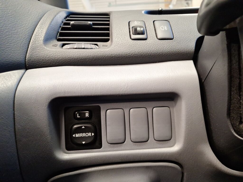 Toyota Previa 2000 Sininen