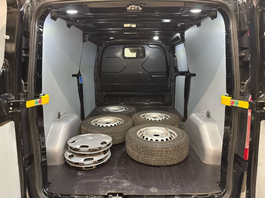 Ford Transit Custom 2020 Musta