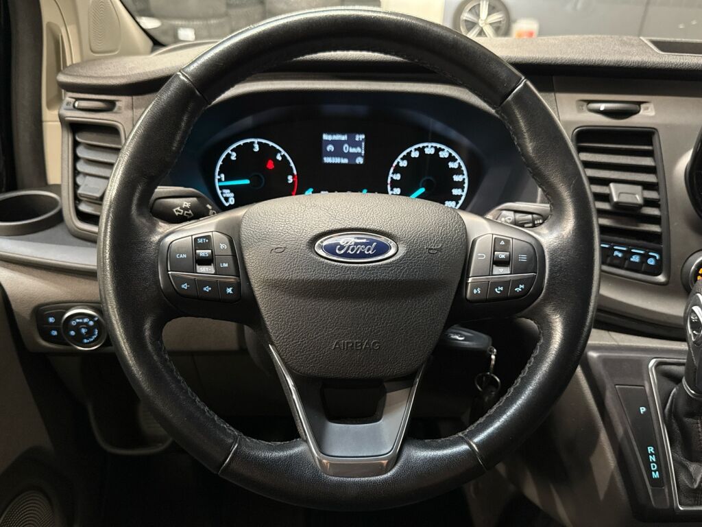 Ford Transit Custom 2020 Musta