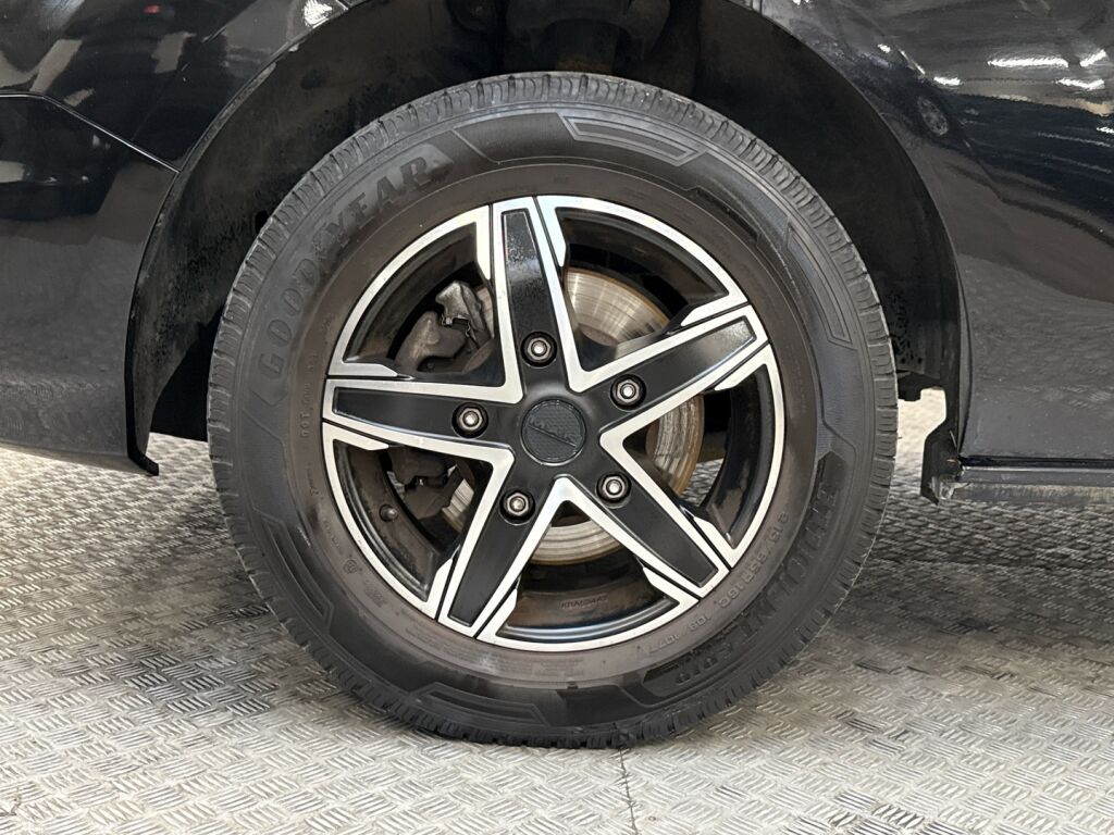 Ford Transit Custom 2020 Musta