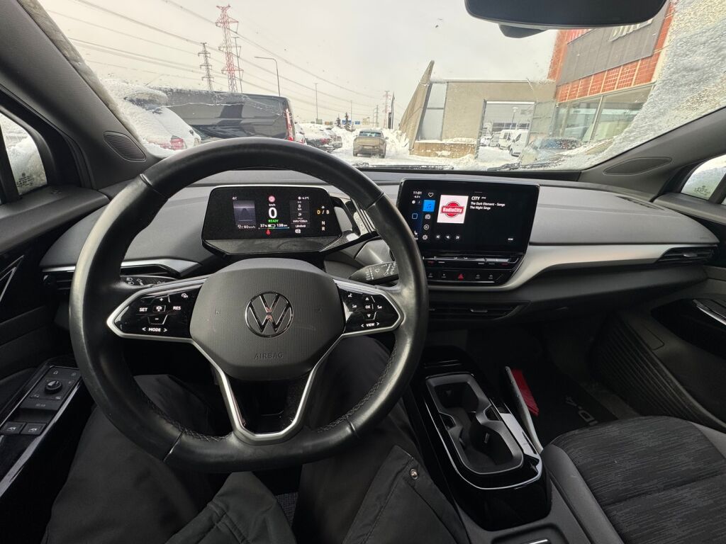 Volkswagen ID.4 2023 Musta
