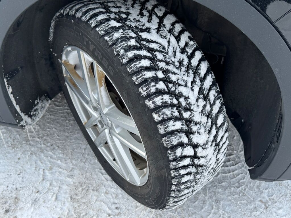 Volkswagen ID.4 2023 Musta