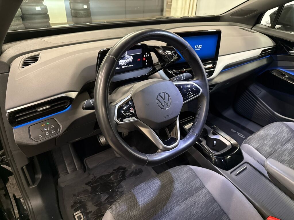 Volkswagen ID.4 2023 Musta