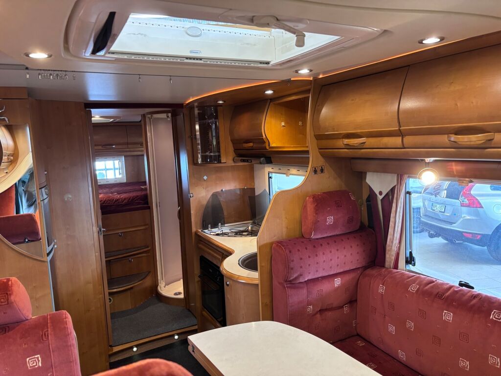 Rapido 7086F 2008 Harmaa