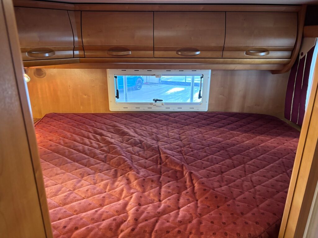 Rapido 7086F 2008 Harmaa