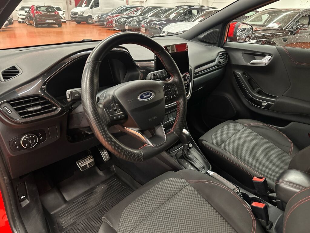 Ford Puma 2020 Punainen