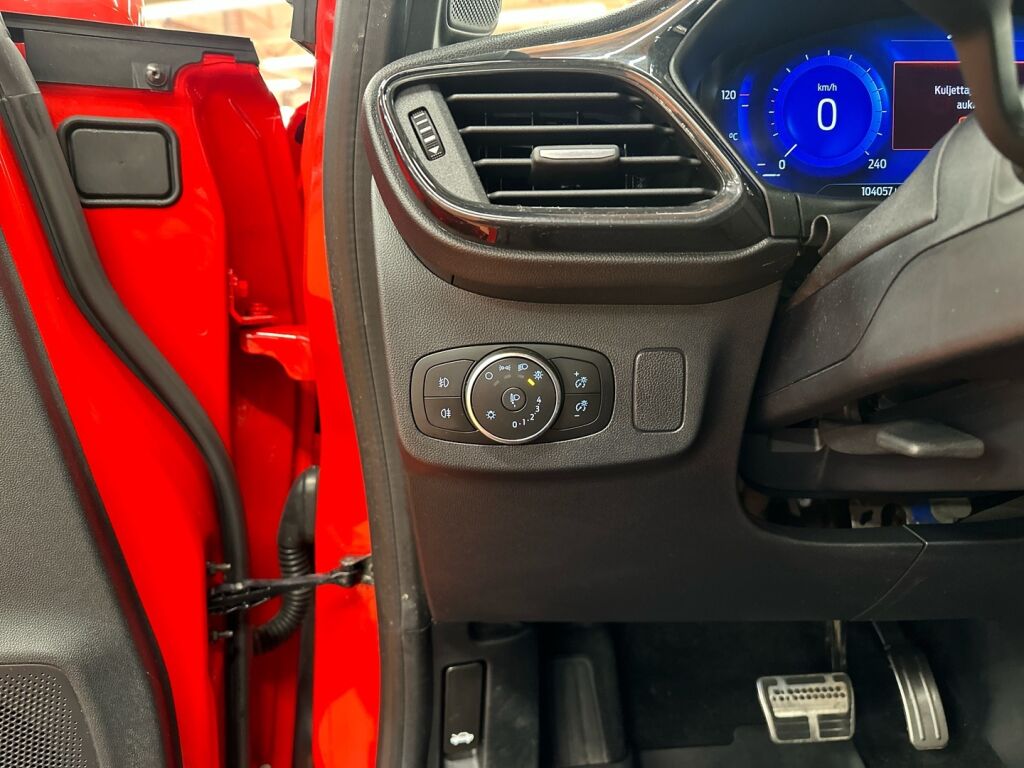 Ford Puma 2020 Punainen