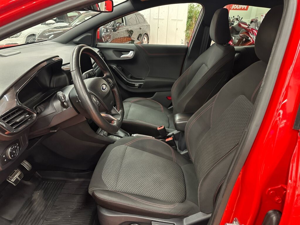 Ford Puma 2020 Punainen