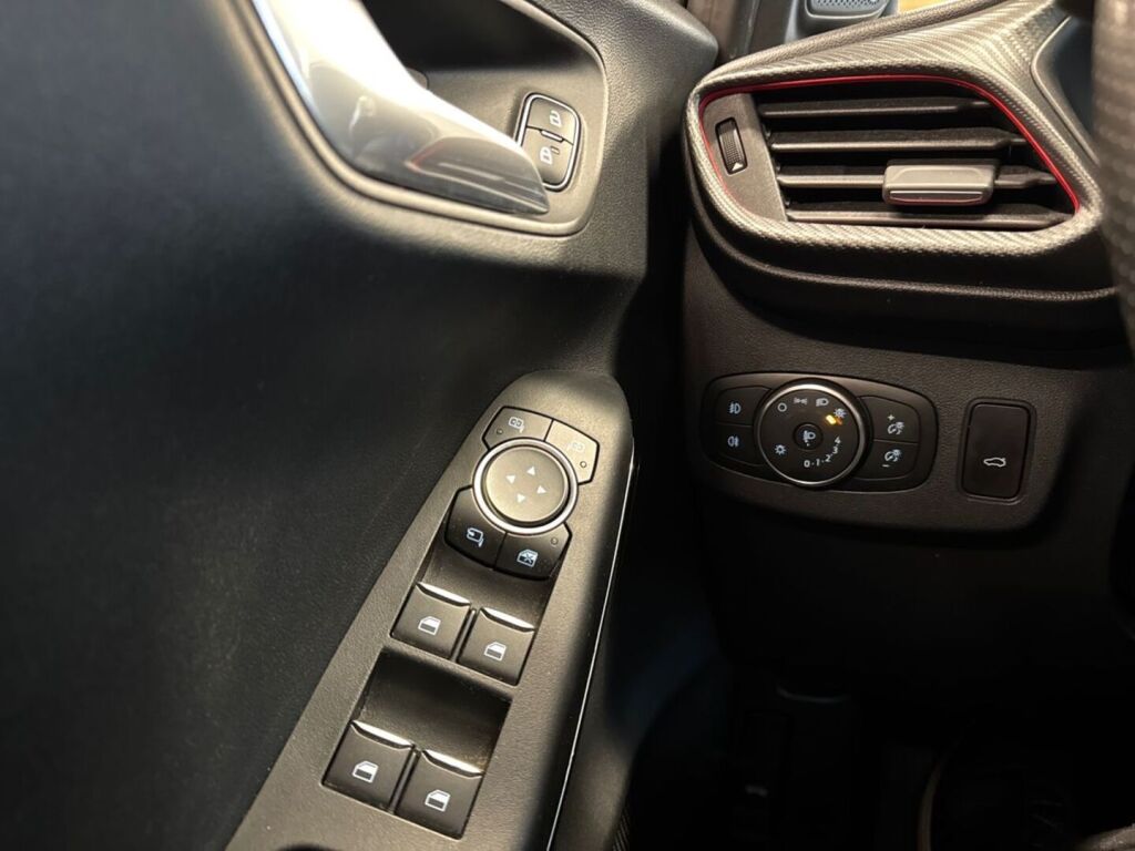 Ford Puma 2020 Metallinhohto Harmaa