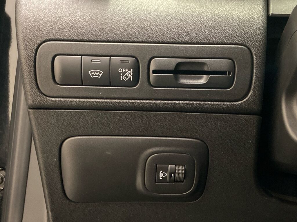 Citroen C3 Aircross 2020 Musta