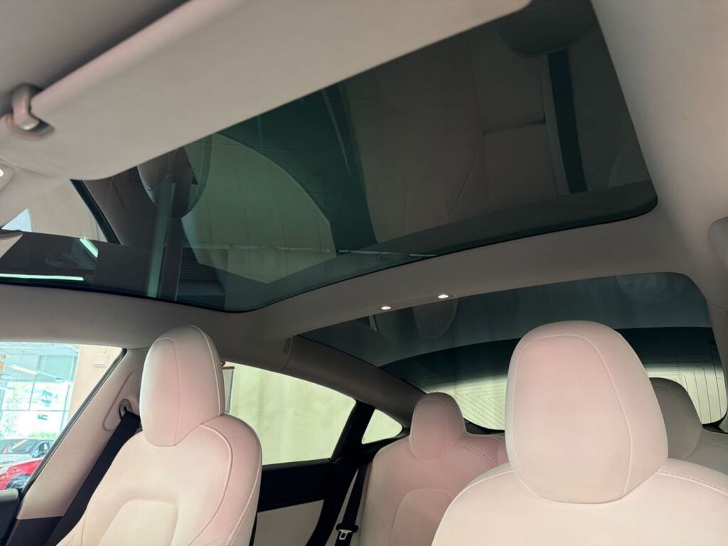 Tesla Model 3 2020 Valkoinen