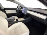 Tesla Model 3 2020 Valkoinen