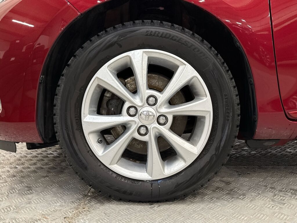 Toyota Yaris 2020 Punainen