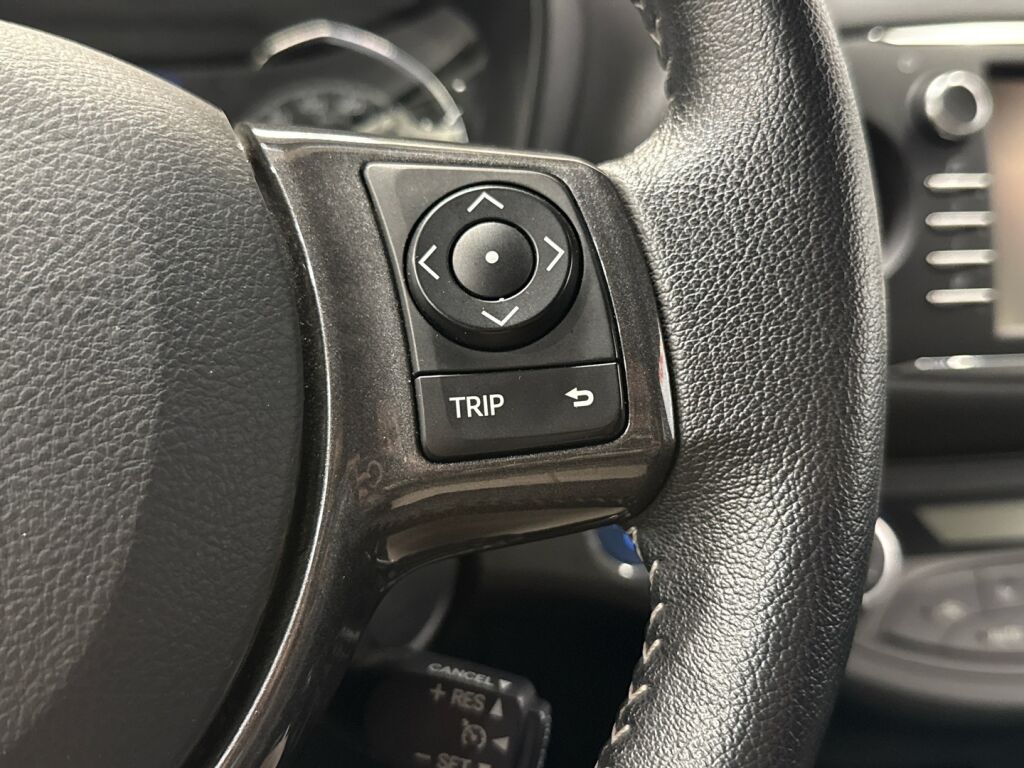 Toyota Yaris 2020 Punainen