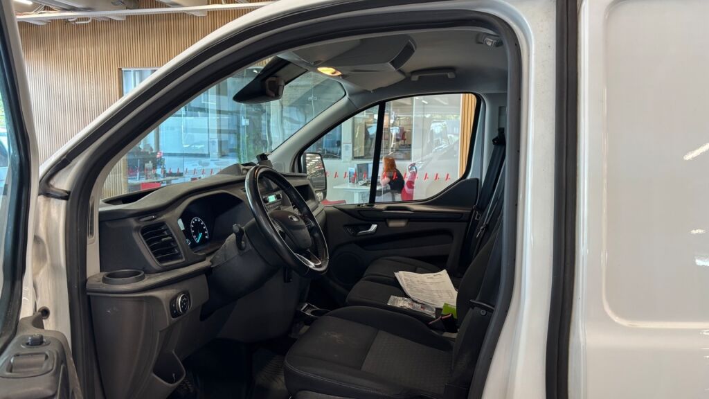 Ford Transit Custom 2020 Valkoinen