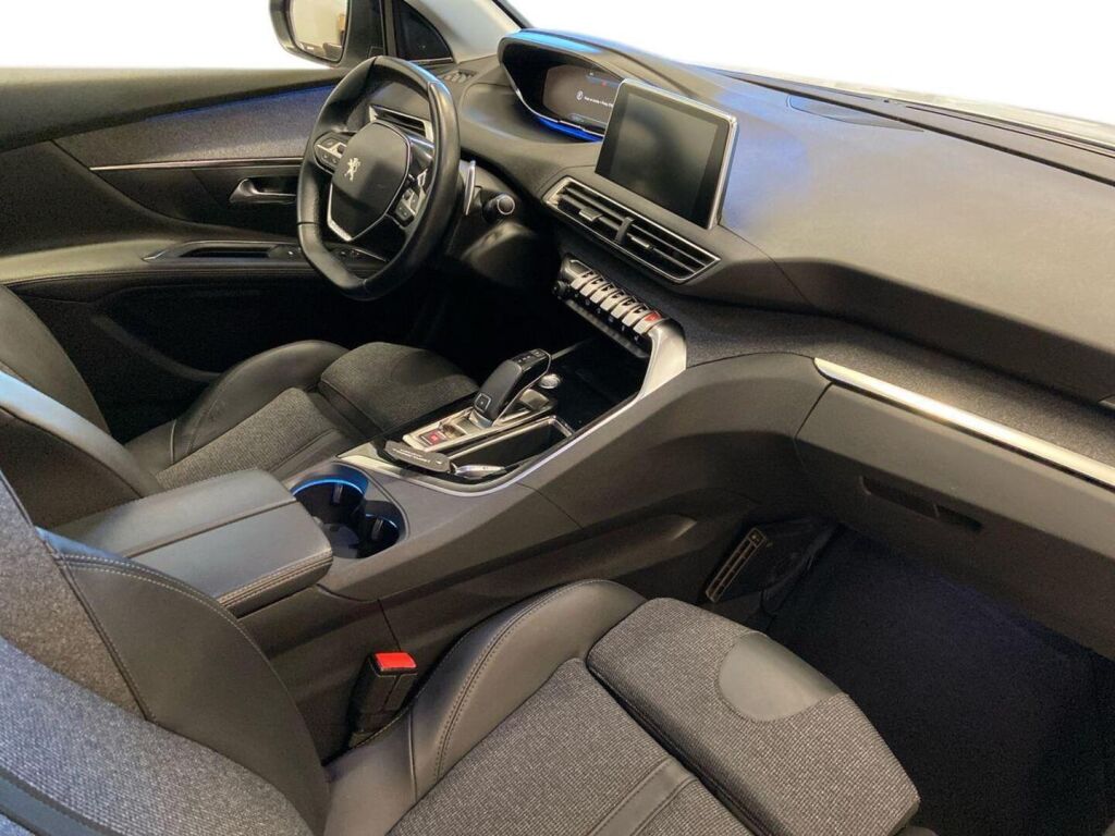 Peugeot 5008 2020 Valkoinen