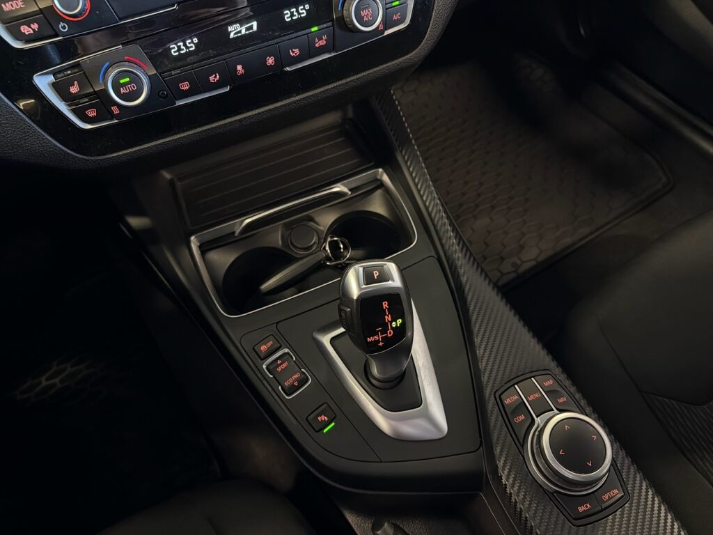 BMW 118 2018 Valkoinen