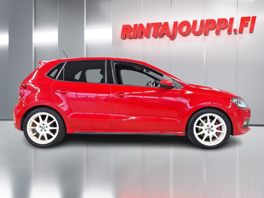 Volkswagen Polo 2011 Punainen