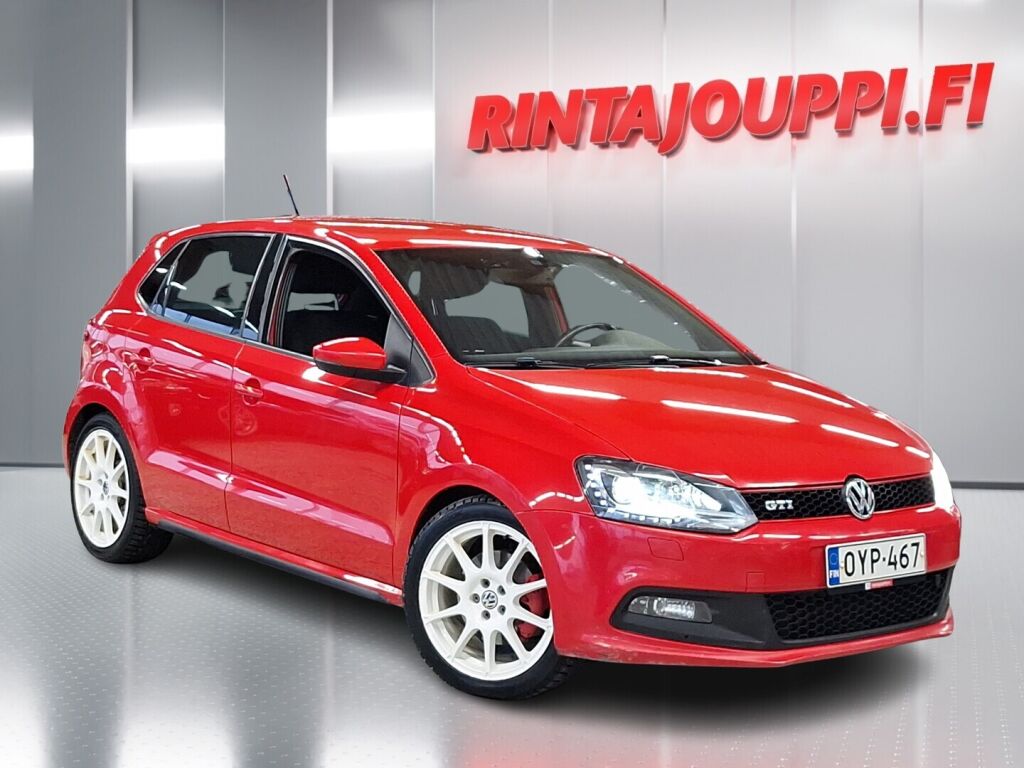 Volkswagen Polo 2011 Punainen